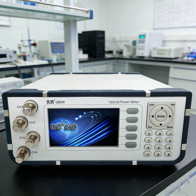 Ένα τετρακοινό οπτικό μετρητή ισχύος με διεπαφές δεδομένων USB και RS232